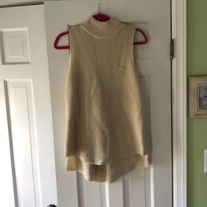 Caen Forbes sweater tank. Size L